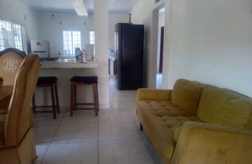 Yoro House | Terrific 3-bedroom house with AC in El Progreso