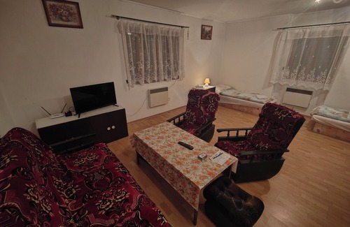 Kremnicka Apartment | Terrific 3-bedroom apartment with WiFi in Banska Bystrica