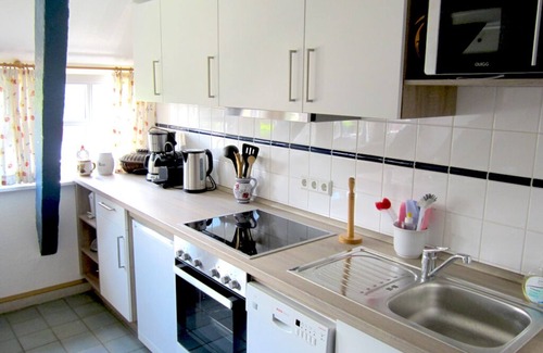Falshoft Apartment | Thatched roof apartment on the Baltic Sea with roof terrace for 4 people in Falshöft
