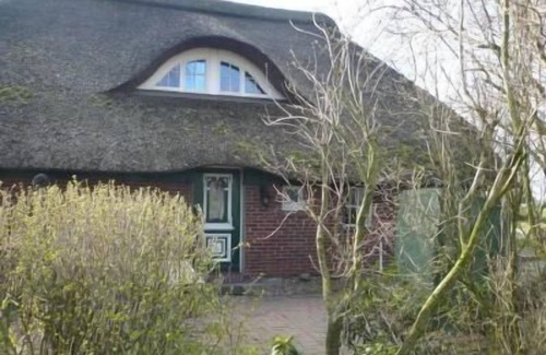 Stadland House | Thatched roof cottage in Stadland-Seefeld