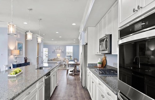 Selbyville House | The 10th Tee Retreat - Luxury Bayside 5 Bedroom Home with Golf & Pond Views