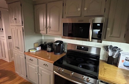 Litchfield Historic District House | The 1782 Darling House on the Litchfield Green