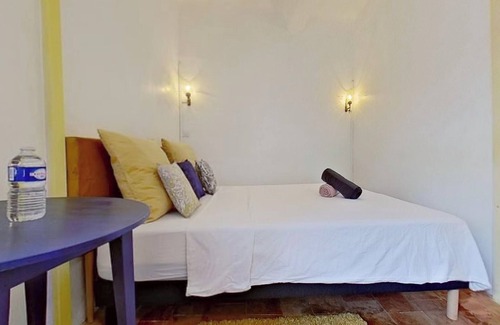 Luc-sur-Orbieu Bed & Breakfast | THE 2 FUNNY BIRDS