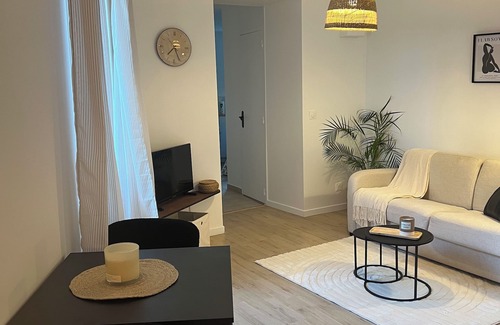 L'Isle-Adam Apartment | The Adamante Escape!