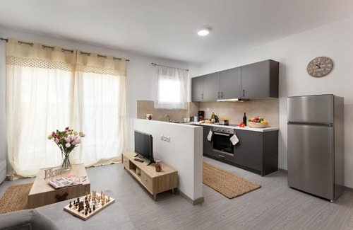 Kallithea Apartment | The Aristotelian Suites by Athens Stay