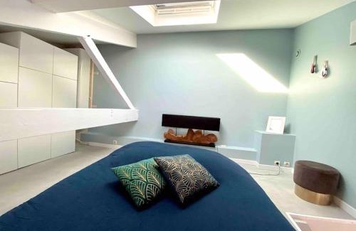 Clichy Apartment | The Artist