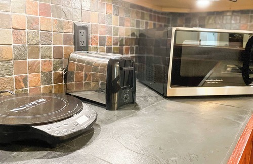 St. Robert Apartment | The Aster Inn Mins to FLW