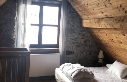 Erce House | The atypical barn in the heart of the Pyrenees