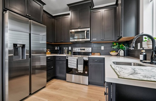 Humboldt House | The Azure in the Heart of Portland