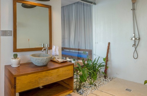 Kampot Hotel | The B Resort