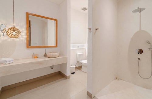 Jimbaran Hotel | The Balangan Hotel