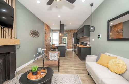 Cincinnati House | The Baymiller Row - For 6!