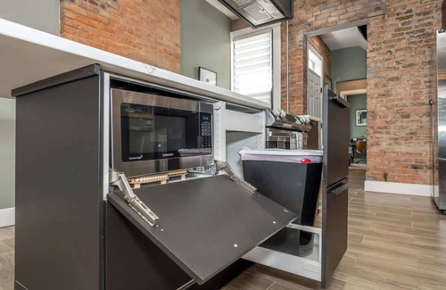 Cincinnati House | The Baymiller Row - For 6!