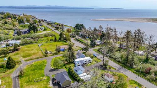 Tokeland House | The Beach Shack #1 in Tokeland-WA