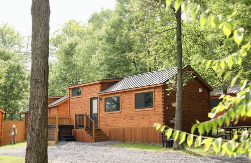 Mingoville Cabin | The Bellefonte Campground presents: Tiny Home | 2 Bedroom with HOT TUB