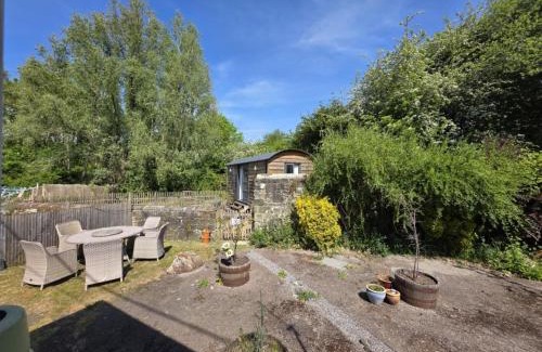 Semley Bed & Breakfast | The Benett Arms