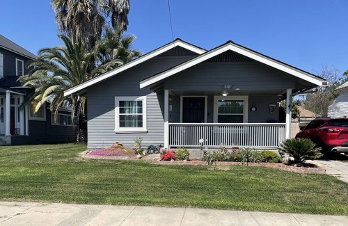 Hanford House | The best place in Hanford to stay.