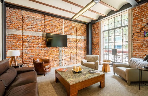 Reforma Apartment | The Best Private Patio in La Juarez