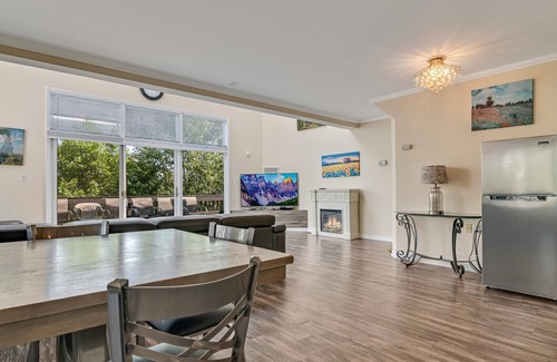 Tannersville Ski Chalet | The Best Views From Camelback