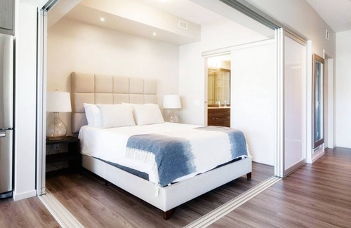 Kelowna Central Business District Condo | "The Blue Haven" Knox View Kelowna Downtown Condo