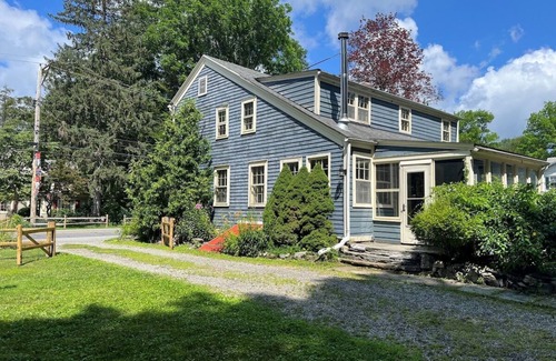 Pine Plains House | The Bluehouse - Charming Renovated Cottage