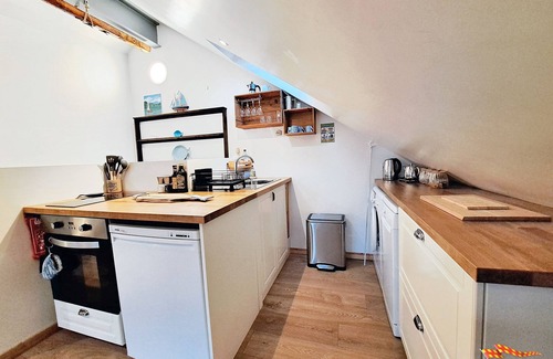 Slaggyford Apartment | The Boat House - Spacious Village Apartment