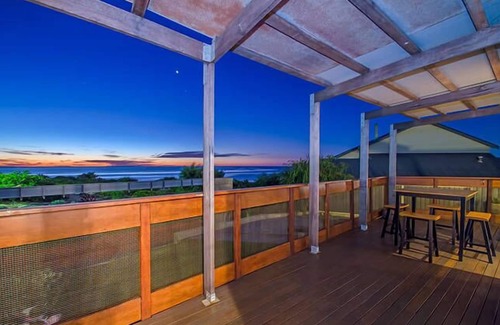 Peppermint Grove Beach House | "The Breeze House" luxury family escape