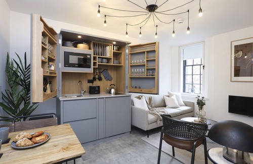 Old Town Hotel | The Brewers Rooms Contemporary Aparthotel