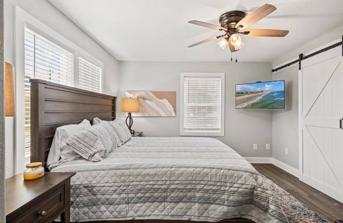 North Charleston House | The Bubbly Chateau