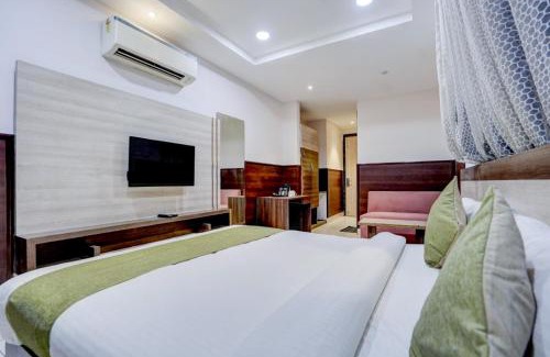 Indore Hotel | The Byke Express - Near Vishesh Jupiter Hospital