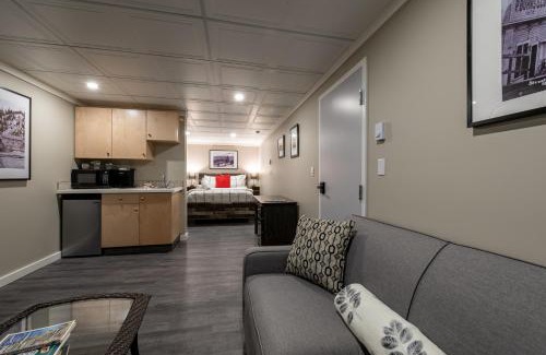 Golden Hotel | The Cache Hotel and Lodgings
