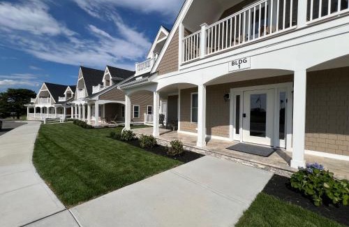 Silver Beach Hotel | The Cape Club Golf Resort - Brand New!