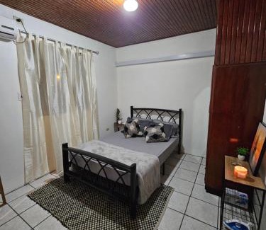 Tunapuna-Piarco Bed & Breakfast | The Carnival Residence at Queens Park Savannah