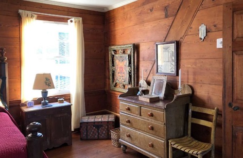 Free Union House | The Catterton House- historic home in wine country