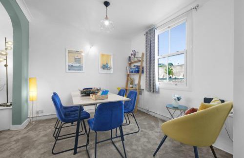 Reading City Centre House | The Charming 3 Bedroom House at Blakes Cottages