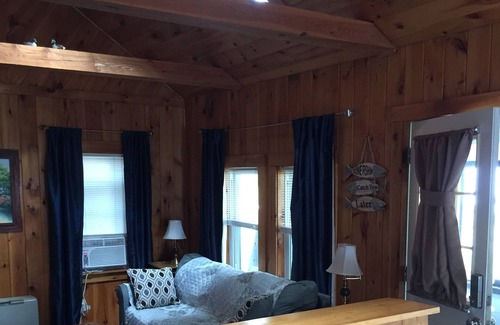 Windham Cottage | The Ciderhouse, our sweet cottage on the shores of Sebago.