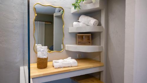 Kerameikos Apartment | The Clay Nest