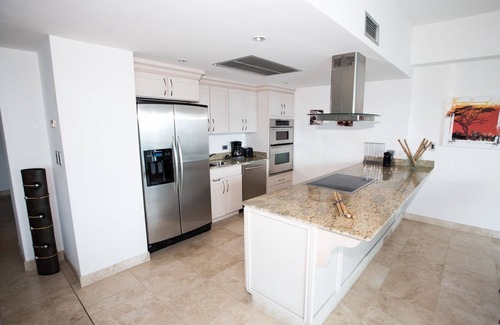 Maho Apartment | The Cliff