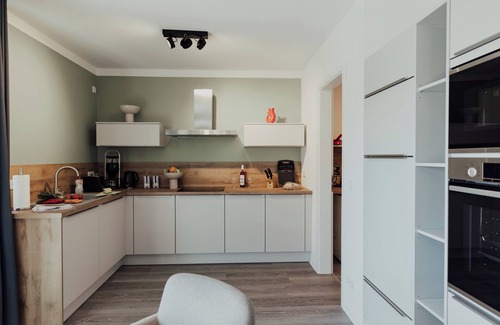 Wangerland Apartment | The coastal apartment "Seeschwalbe" offers space for up to 5 people.