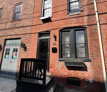 Historic Downtown Lancaster House | THE CONESTOGA HOUSE - THEATER & BUSINESS DISTRICT