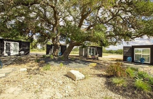 Johnson City House | The Container Retreat @ 290 Wine Trail #9