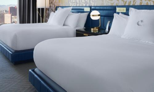 Las Vegas Strip Resort | The Cosmopolitan Of Las Vegas