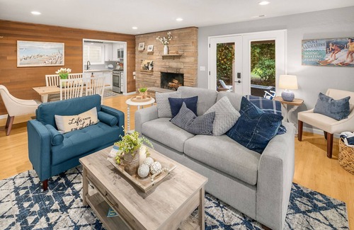 Inglewood Cottage | The Cottage at Lake Sammamish, Generator, Dog Friendly, Lake Access