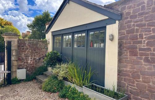 Clifton House | The Cottage
