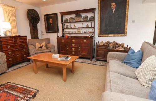Pentre Halkyn House | The Cottage