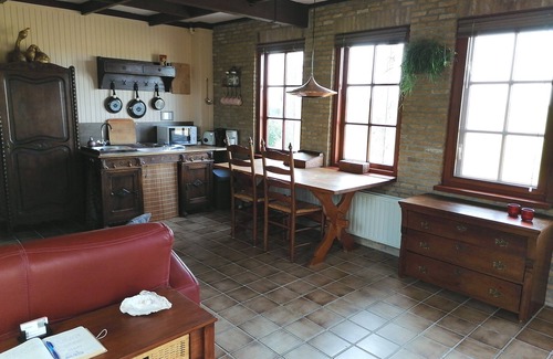 Zonnemaire Cottage | The Cottage is a detached holiday house at the foot of a dike with panorama view