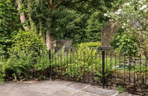 Hayfield Cottage | THE COTTAGE, pet friendly, character holiday cottage in Hayfield
