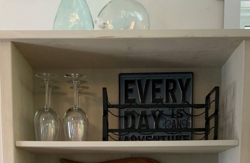 Adolphustown Cottage | The County Crossing - Gateway to PEC wine country