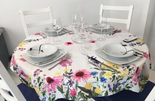 Formia House | The Cove 1.3km from beach