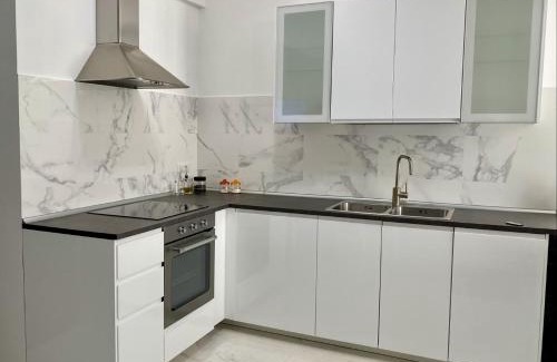 Formia House | The Cove 1.3km from beach
